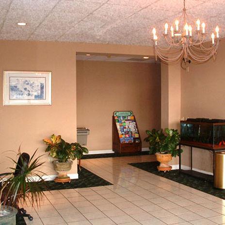 Econo Lodge Brunswick I-95 내부 사진