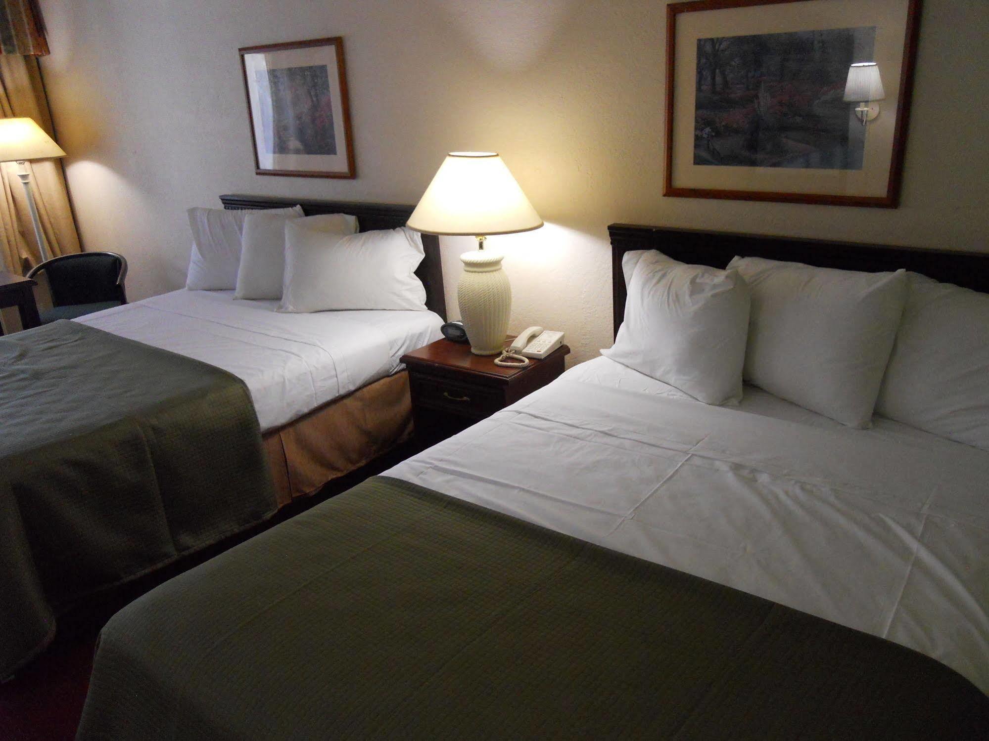 Econo Lodge Brunswick I-95 외부 사진